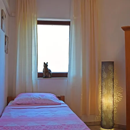 Apartmenthaus Mira Eldic Fazana Exterior photo