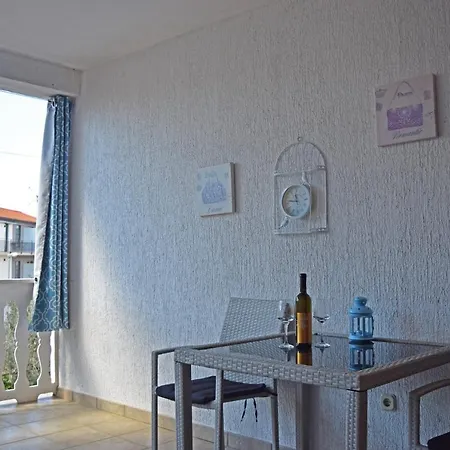 Apartmenthaus Mira Eldic Fazana Exterior photo